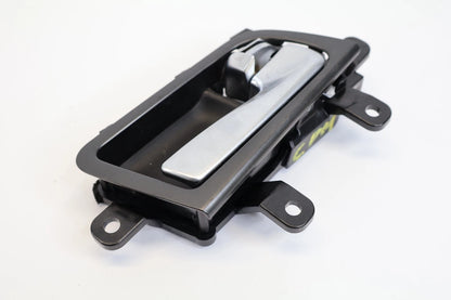 2014-2016 KIA OPTIMA REAR RIGHT SIDE INNER DOOR HANDLE W/ BEZEL 2470010CRP OEM