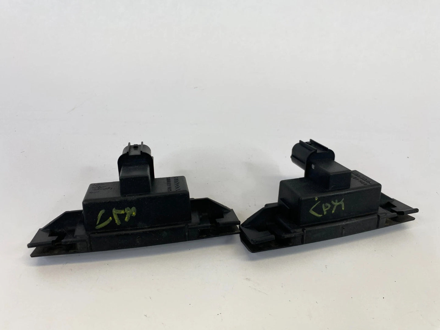 2003-2008 HONDA ELEMENT REAR TRUNK LICENSE PLATE LIGHT LAMP PAIR SET OEM