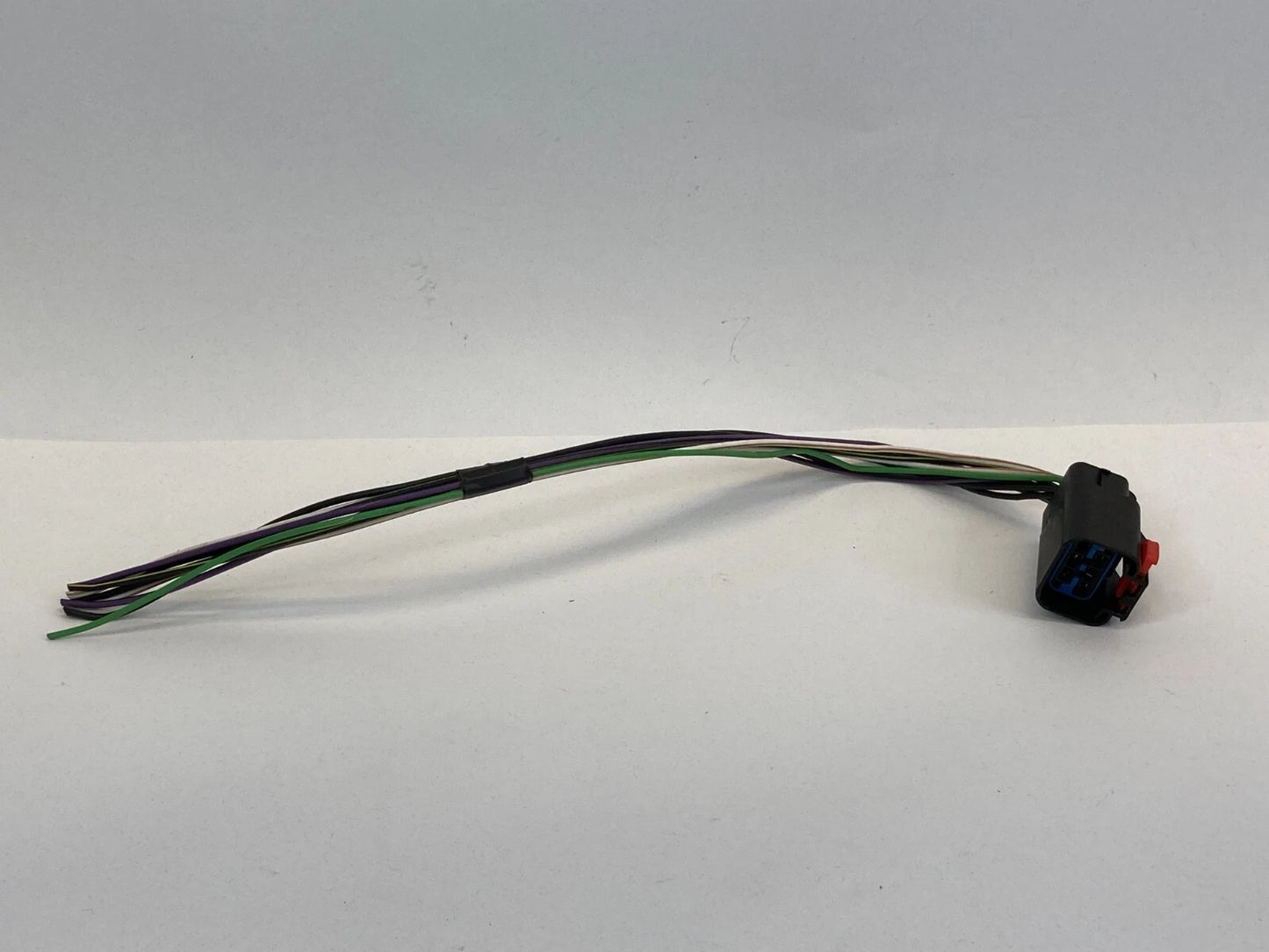 2001-2006 CHRYSLER SEBRING TAIL LIGHT TAILLIGHT WIRE WIRING HARNESS & CONNECTOR