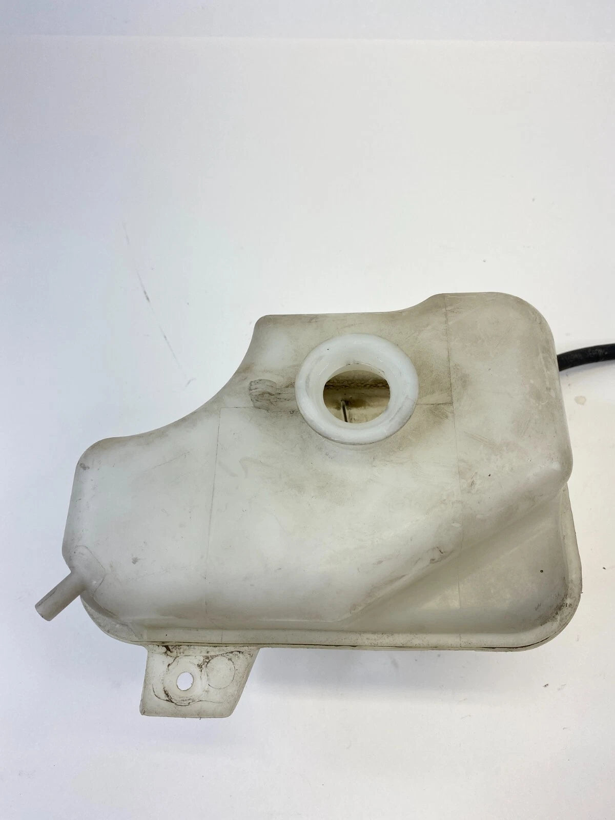 2011-2014 HYUNDAI SONATA ENGINE COOLANT RESERVOIR TANK ASSEMBLY 25430-2T000 OEM