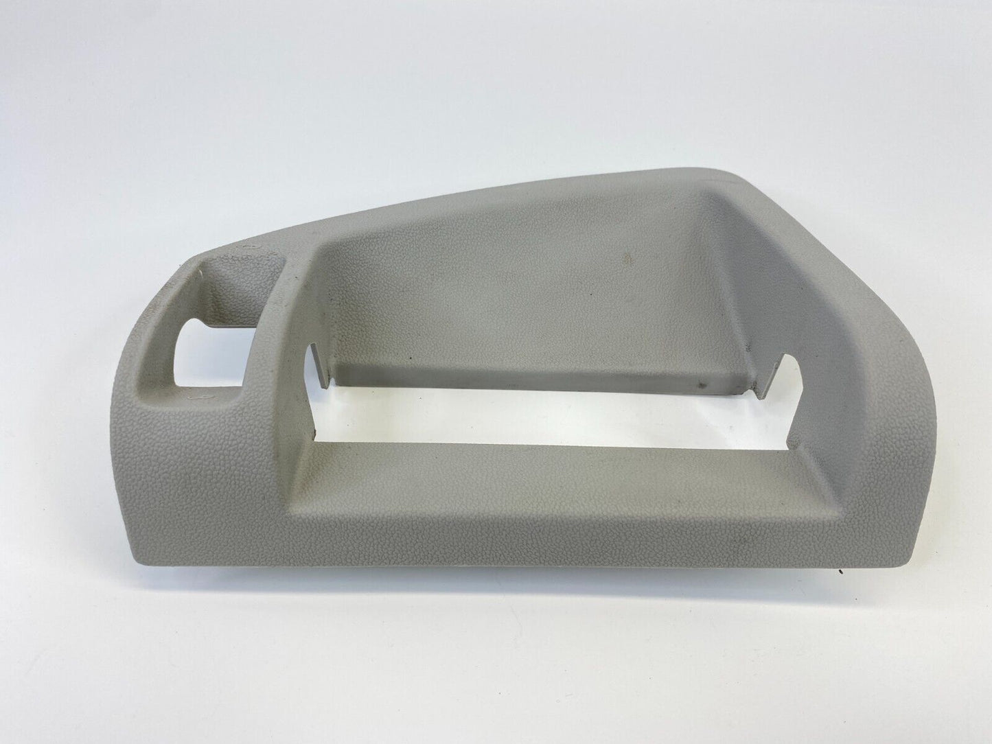 2009 2010 Volkswagen Routan Rear Right Sliding Door Inner Handle Cover Trim OEM