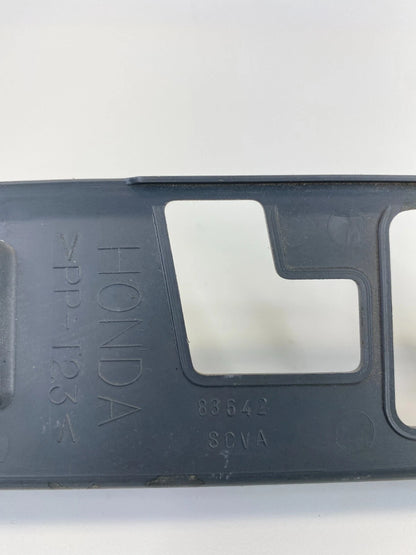2003-2006 HONDA ELEMENT REAR LOWER TAILGATE STRIKER COVER PANEL 83642-SCVA OEM