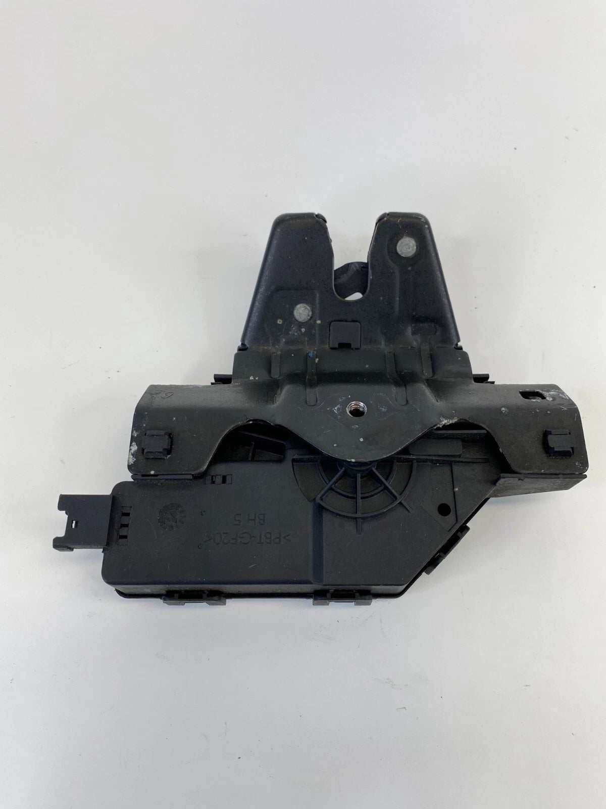 01 02 03 04 05 06 BMW 330XI SEDAN TRUNK LOCK LATCH RELEASE ACTUATOR ASSY OEM