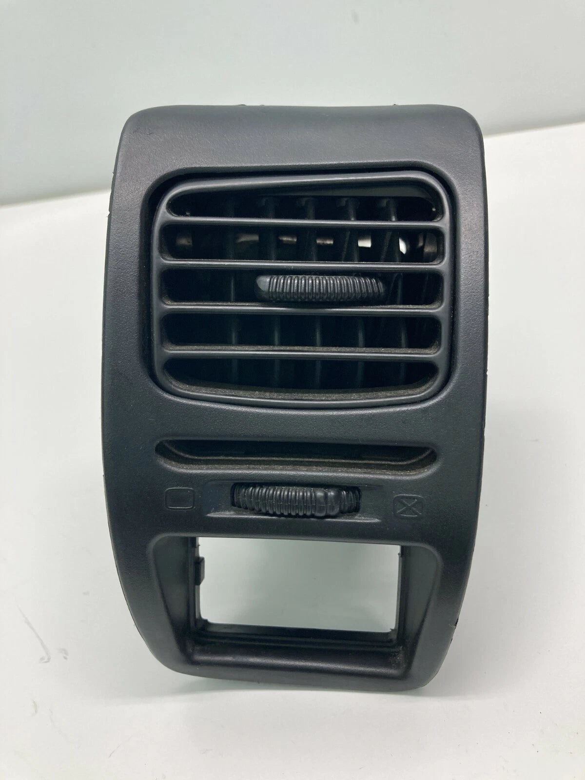 1995 1996 1997 1998 1999 SUBARU LEGACY LEFT DRIVER SIDE DASH AC AIR VENT GRILLE