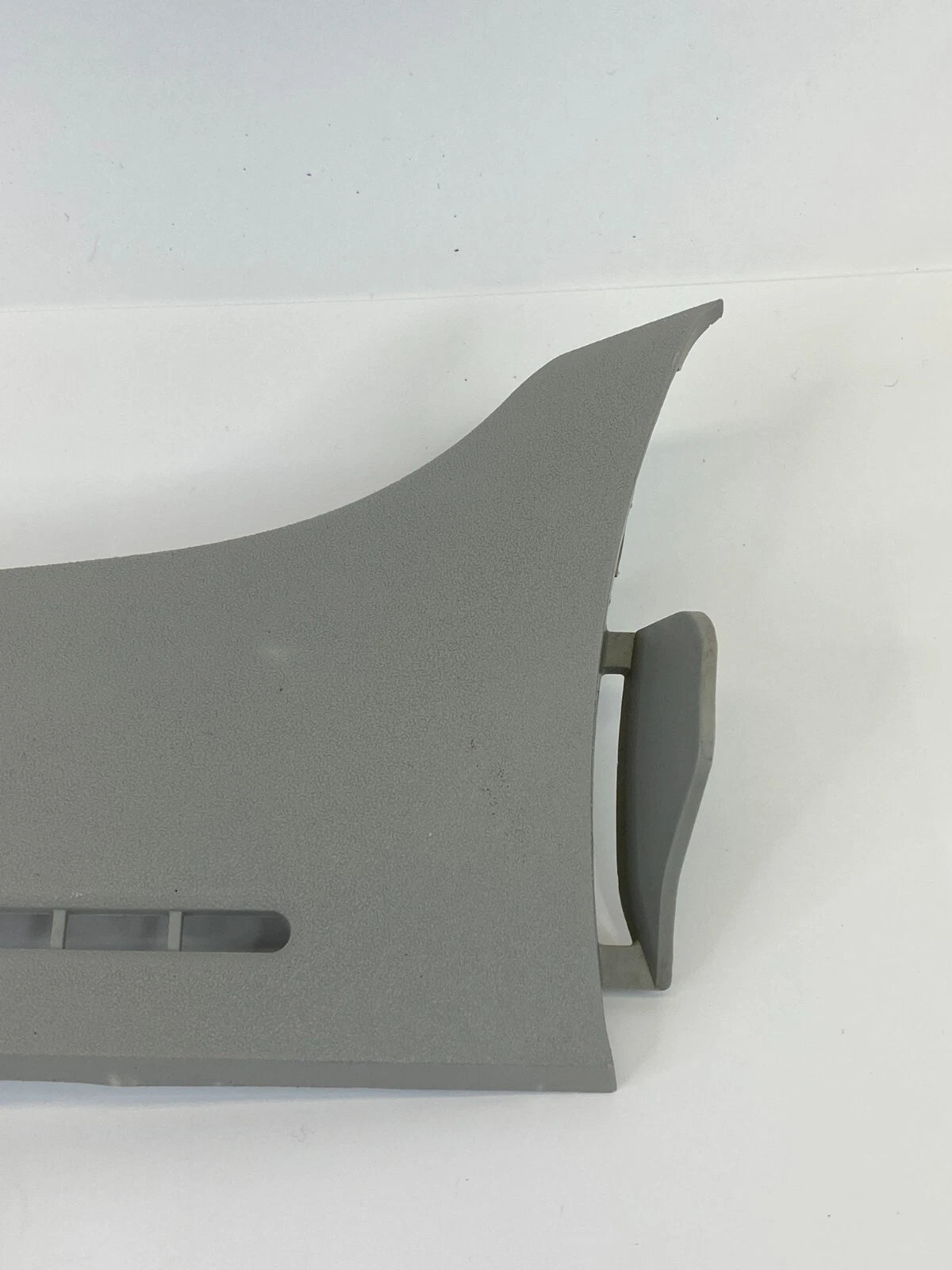 2012-2015 TOYOTA PRIUS FRONT RIGHT DASH VENT CORNER COVER PANEL TRIM 62218-47040