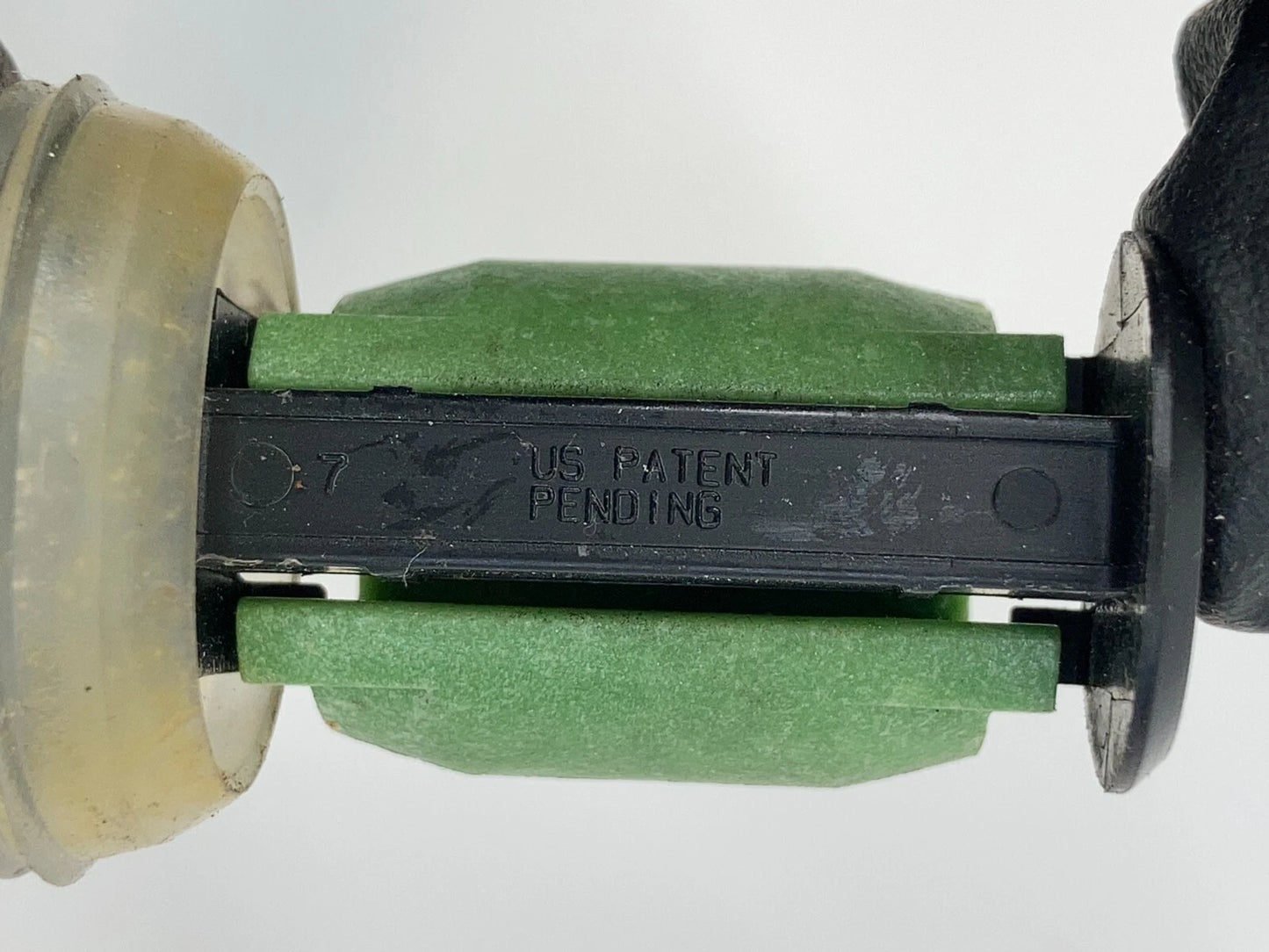 2005-2010 CHRYSLER 300 WINDSHIELD WASHER FLUID LEVEL SENSOR OEM