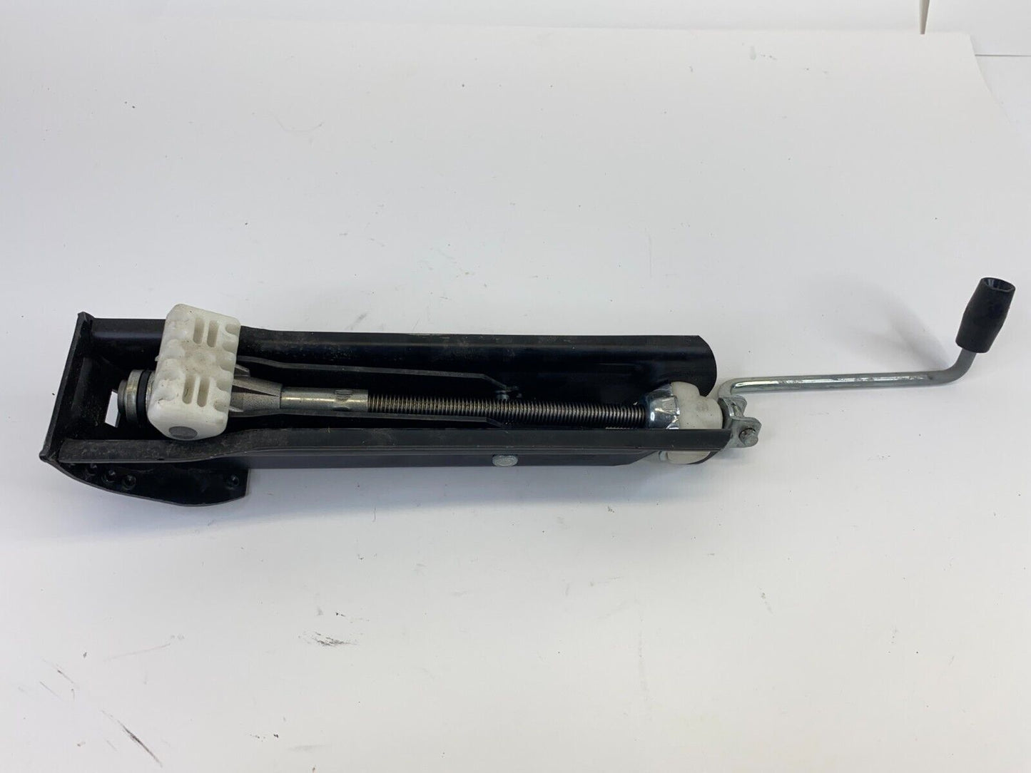 2006-2011 Mercedes-Benz CLS500 07-11 CLS550 Emergency Spare Tire Jack Tool OEM