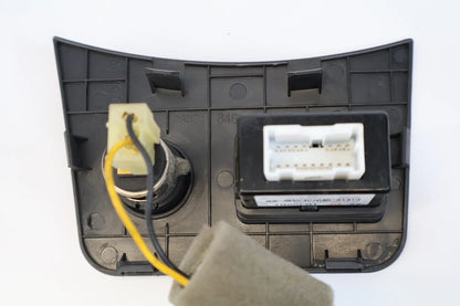 2012-2017 HYUNDAI ACCENT JACK AUX USB PORT CONNECTOR BEZEL ASSY 84621-1R200 OEM