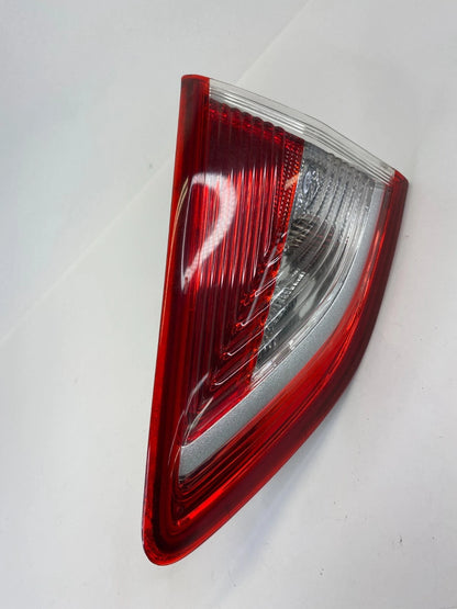 2013-2016 FORD ESCAPE REAR RIGHT SIDE INNER TAIL LIGHT LAMP CJ54-13A602-A OEM