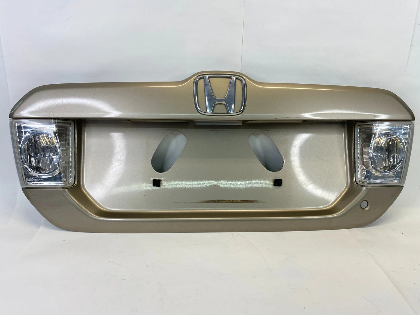 2003-2005 HONDA PILOT REAR TRUNK LICENSE PLATE PANEL MOLDING 74890-S9VA-A000 OEM