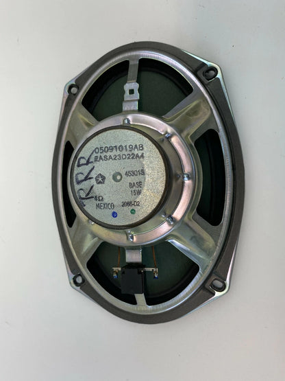 2009-2014 VOLKSWAGEN ROUTAN REAR RIGHT SIDE DOOR SOUND SYSTEM AUDIO SPEAKER OEM