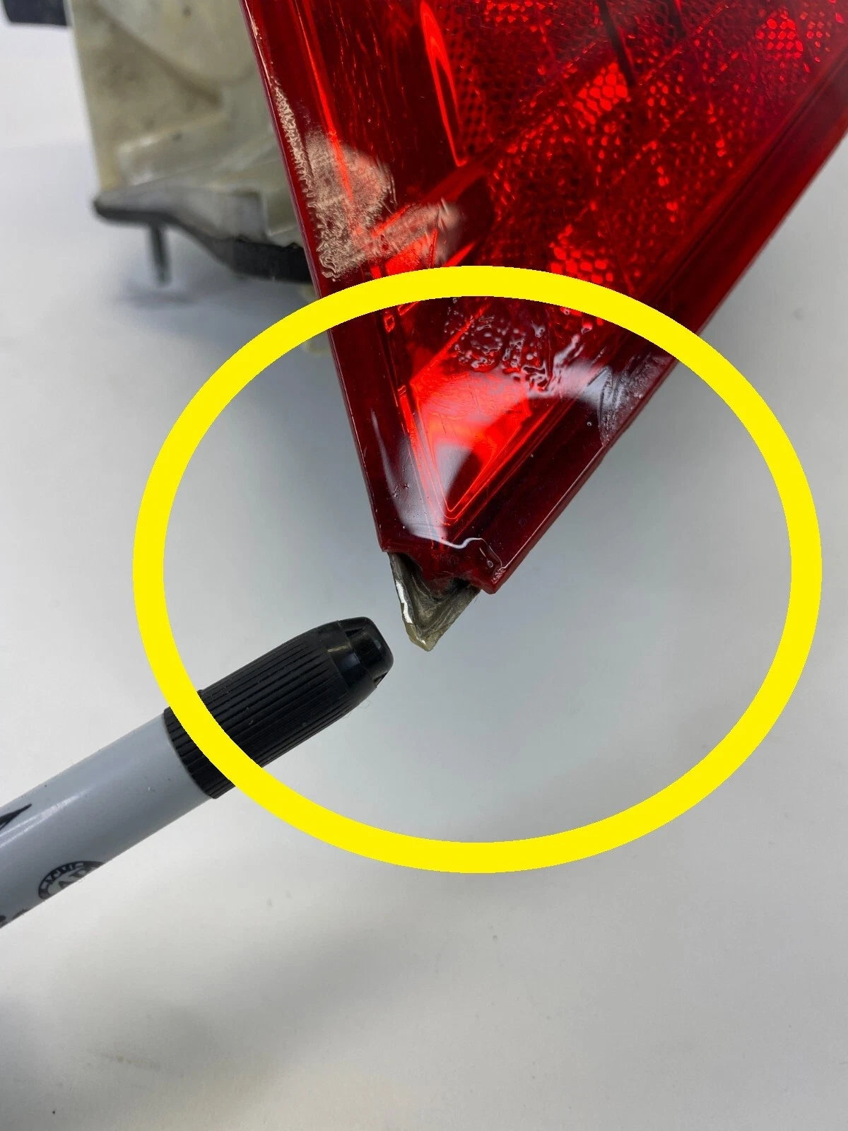 2010 2011 2012 FORD FUSION SEDAN REAR RIGHT SIDE TAIL LIGHT TAILLIGHT LAMP OEM