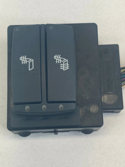 2006-2011 CADILLAC DTS SEDAN REAR RIGHT SIDE SEAT HEATER SWITCH 15210760 OEM