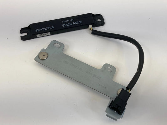 2013 2014 HYUNDAI SANTA FE SMART KEY KEYLESS ENTRY ANTENNA SENSOR 95420-A5300