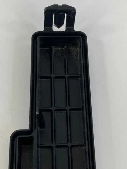 2007-2009 DODGE CALIBER 2.0L AIR MASS FLOW SENSOR COVER CAP LID OEM