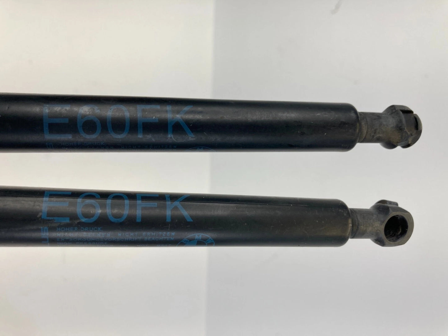 04-07 BMW 530I LEFT & RIGHT HOOD SHOCK STRUTS LIFT SUPPORT SET 51237008745 OEM