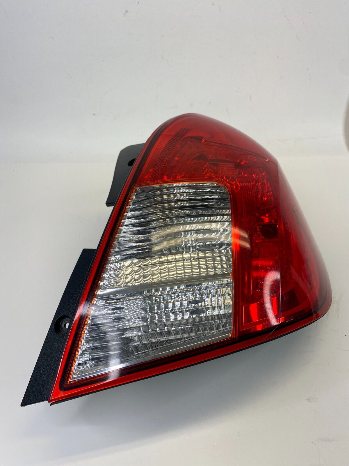 2013-2015 Chevrolet Captiva Sport Rear Right Side Tail Light Taillight Lamp Assy