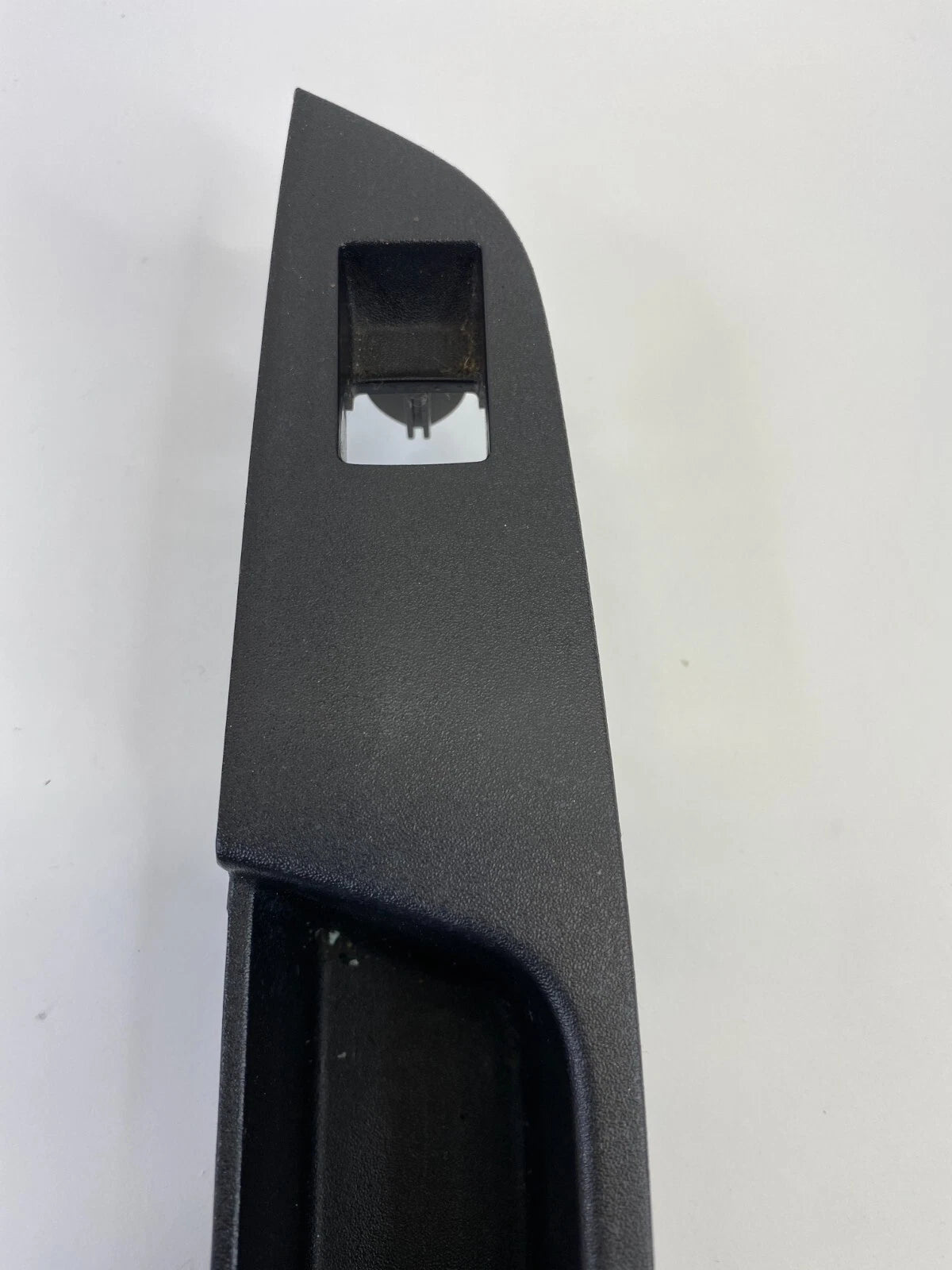 2010-2017 CHEVROLET EQUINOX REAR LEFT SIDE WINDOW SWITCH TRIM BEZEL AKE21336