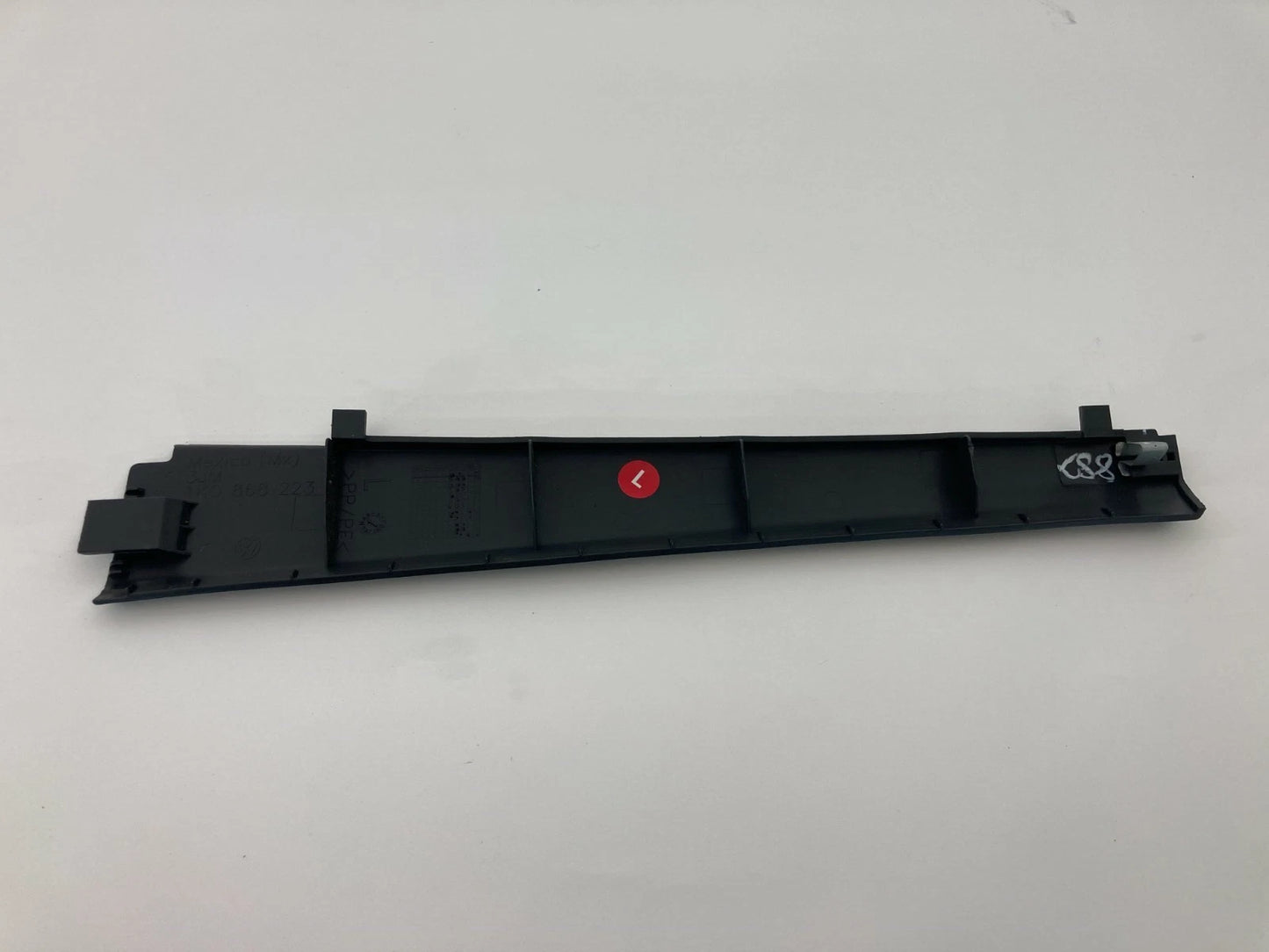 05-10 VOLKSWAGEN JETTA 06-09 RABBIT FRONT LEFT SIDE LOWER A PILLAR TRIM LINING