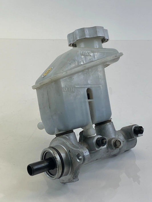 2006-2011 HYUNDAI ACCENT 1.6L BRAKE MASTER CYLINDER W/ FLUID TANK RESERVOIR OEM