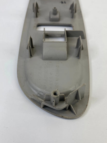 09-12 CHEVROLET TRAVERSE FRONT RIGHT DOOR WINDOW SWITCH BEZEL TRIM 25868390 OEM