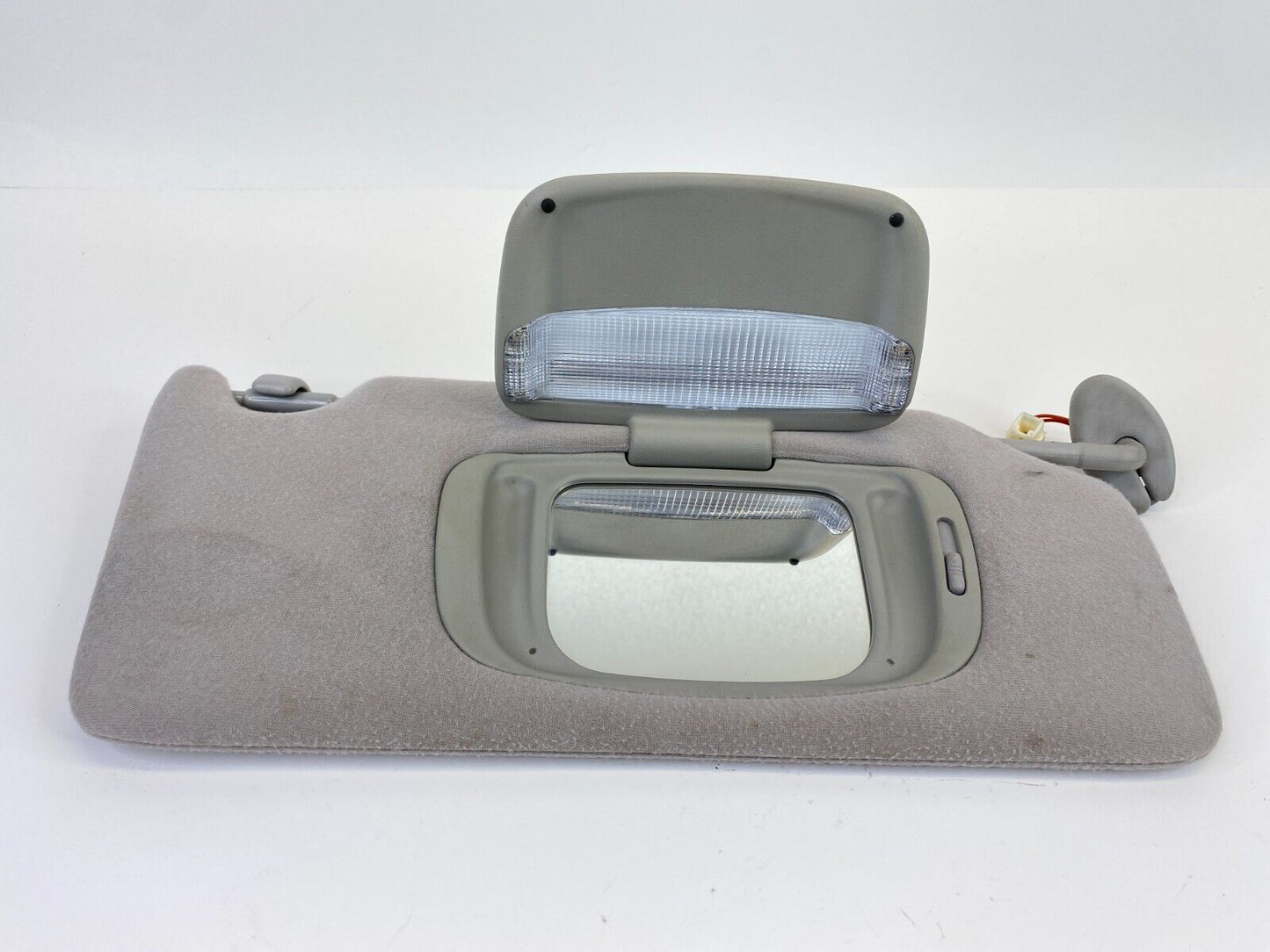 2004 2005 2006 Lexus RX330 Roof Right Passenger Sunvisor Sun Visor Shade OEM