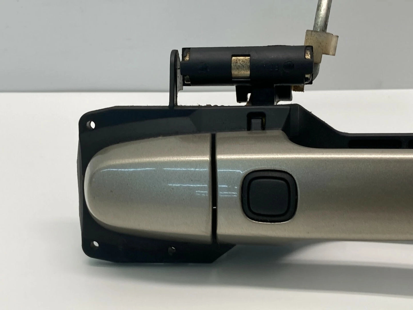 04 05 06 07 08 09 TOYOTA PRIUS FRONT RIGHT PASSENGER EXTERIOR DOOR HANDLE 4S2