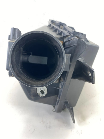 2000 2001 2002 LINCOLN TOWN CAR AIR INTAKE CLEANER BOX HOUSING FILTER OEM