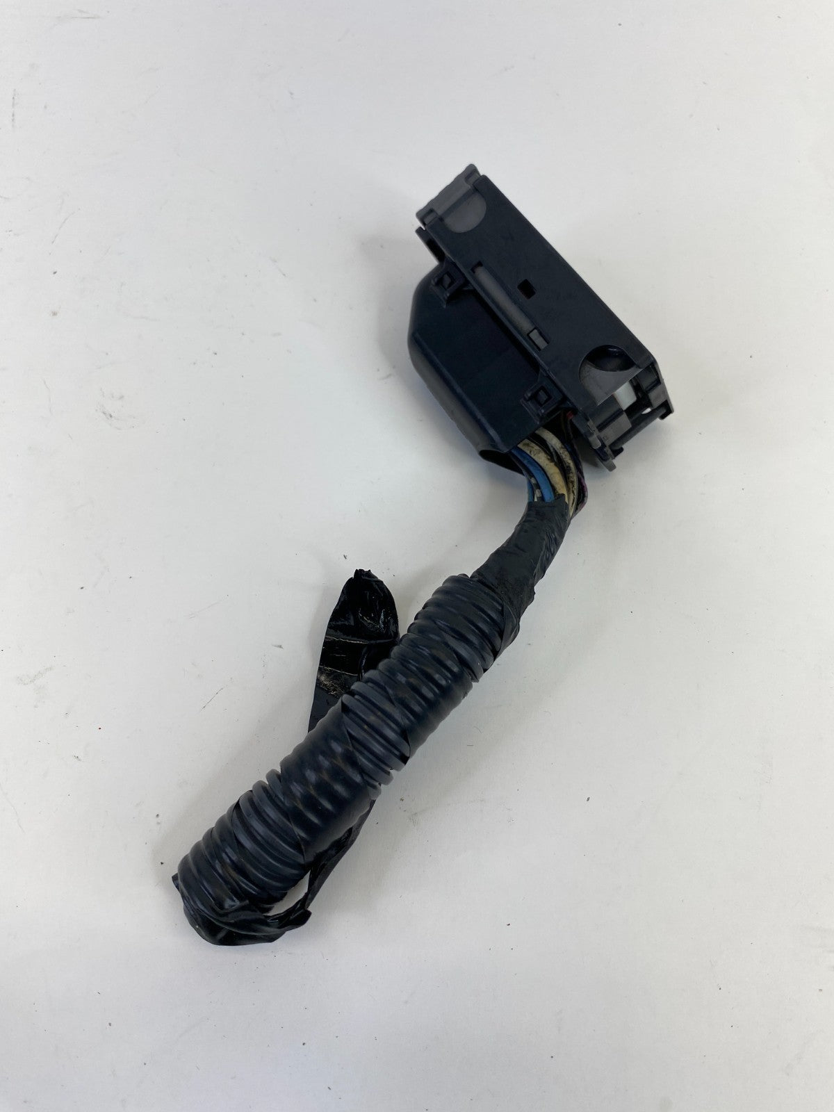 2011 11 Toyota Avalon 3.5L V6 AT FWD ABS Brake Pump Plug Pigtail Connector OEM