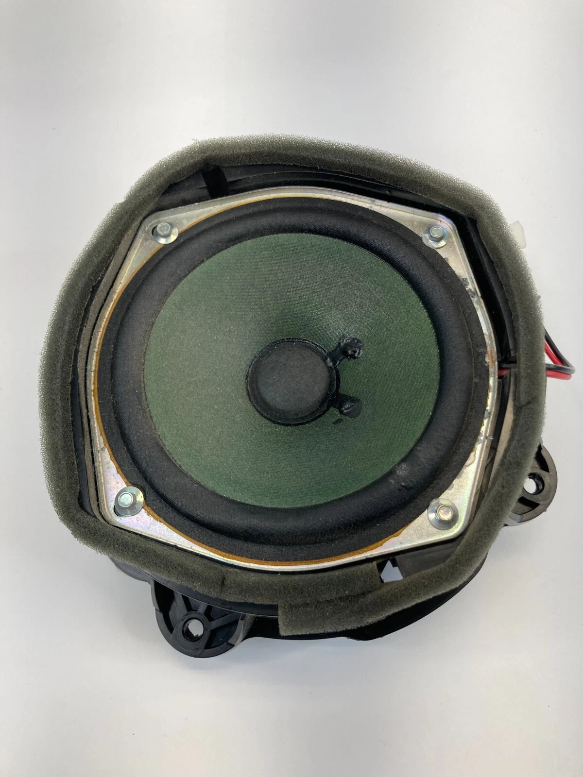 2004-2006 CADILLAC SRX FRONT LEFT DRIVER SIDE DOOR AUDIO SPEAKER 25755395 OEM