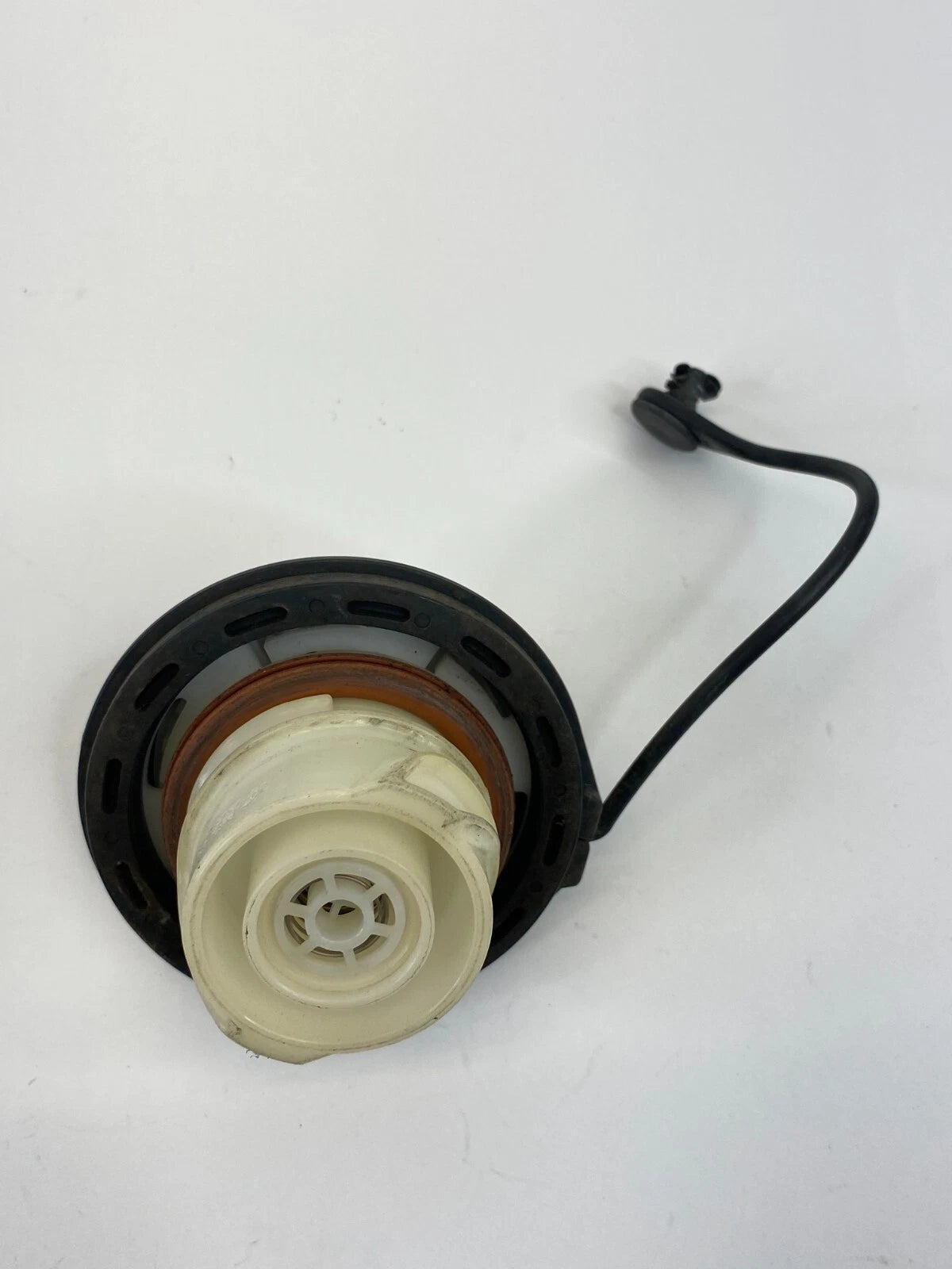 2008-2012 FORD ESCAPE 08-11 MARINER 3.0L V6 FUEL TANK FILLER GAS CAP COVER OEM