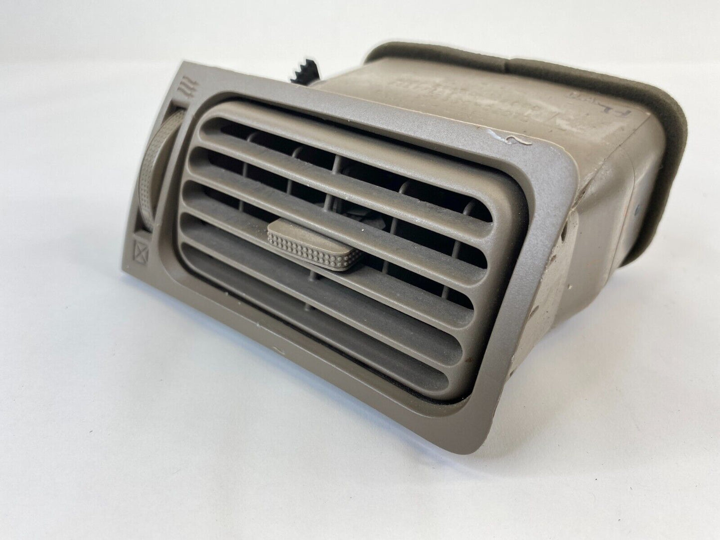 03-08 Toyota Corolla Dash Left A/C Heater Air Vent Outlet Duct Grill 55650-02050