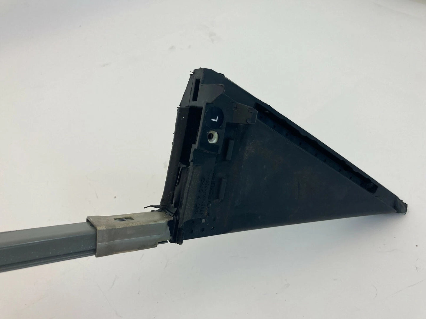 03-08 TOYOTA MATRIX REAR LEFT EXTERIOR CORNER COVER TRIM BEZEL 05031MP230AL OEM