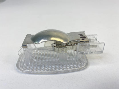 2003-2009 MERCEDES-BENZ E320 SEDAN INNER INTERIOR COURTESY LAMP LIGHT ASSEMBLY