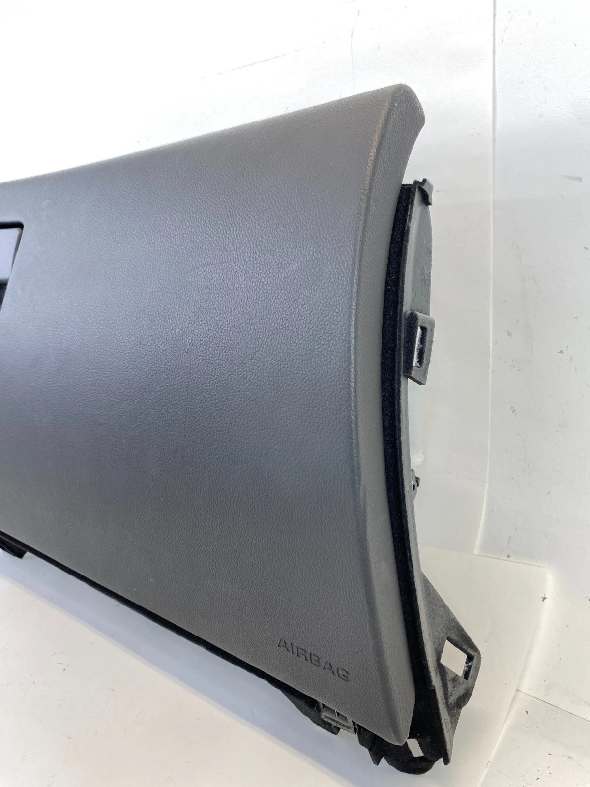 2013-2019 CADILLAC ATS BOX LOCK LATCH HANDLE STORAGE COMPARTMENT 22961869 OEM