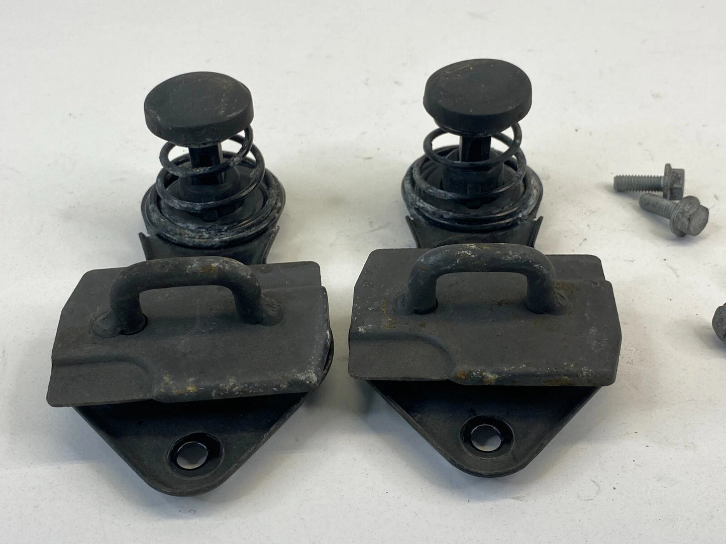 2006-2012 MERCEDES-BENZ R350 07-09 R320 FRONT LEFT & RIGHT HOOD LOCK LATCH CATCH