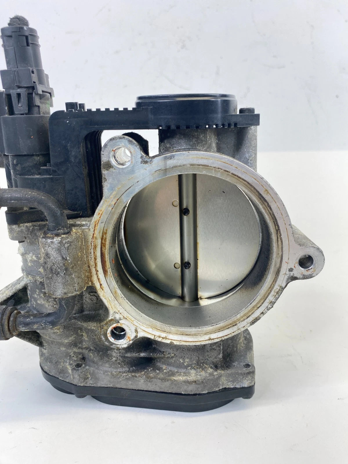 2006-2010 HYUNDAI SONATA 3.3L V6 THROTTLE BODY VALVE ASSEMBLY OEM 35100-3C200