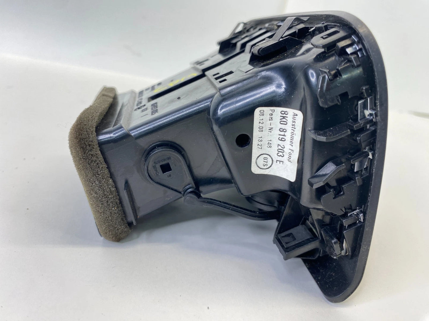 2009-2017 AUDI A5 QUATTRO REAR CENTER CONSOLE A/C AIR VENT 8K0-819-203-E OEM