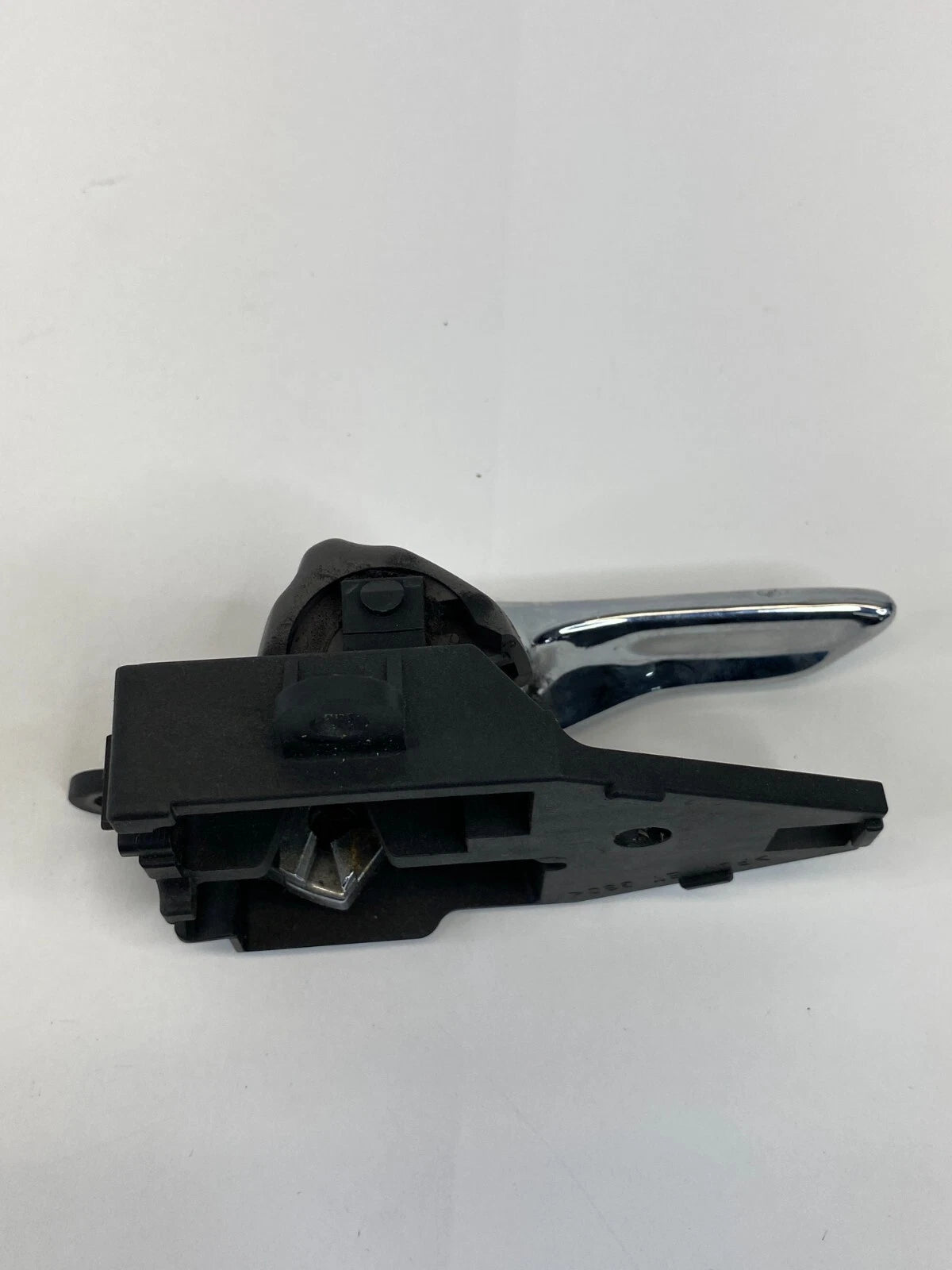 1998-2005 LEXUS GS300 REAR RIGHT PASSENGER SIDE INTERIOR DOOR HANDLE RR RH OEM