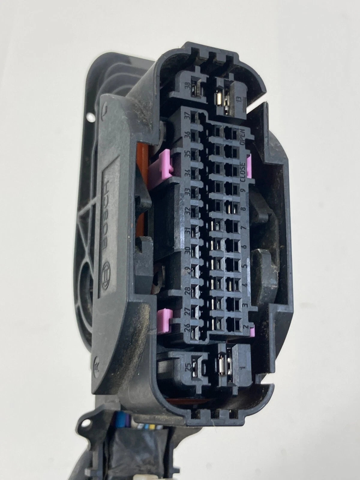 2014-2016 NISSAN SENTRA 1.8L AT ABS PUMP ANTI LOCK BRAKE PLUG CONNECTOR ASSY OEM