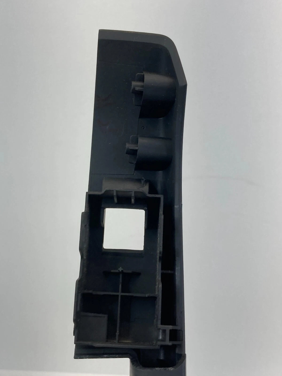 2012-2019 CHEVROLET SONIC REAR RIGHT SIDE DOOR ARMREST POWER WINDOW SWITCH BEZEL
