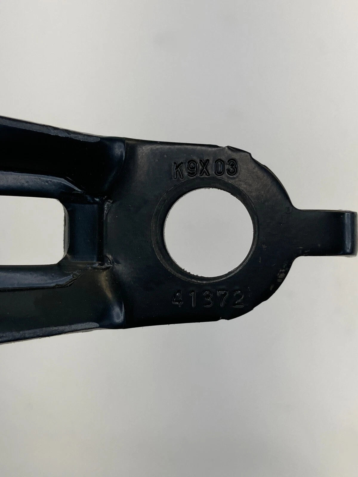 2009-2014 NISSAN MURANO REAR RIGHT SIDE SEAT BELT HEIGHT ADJUSTER OEM