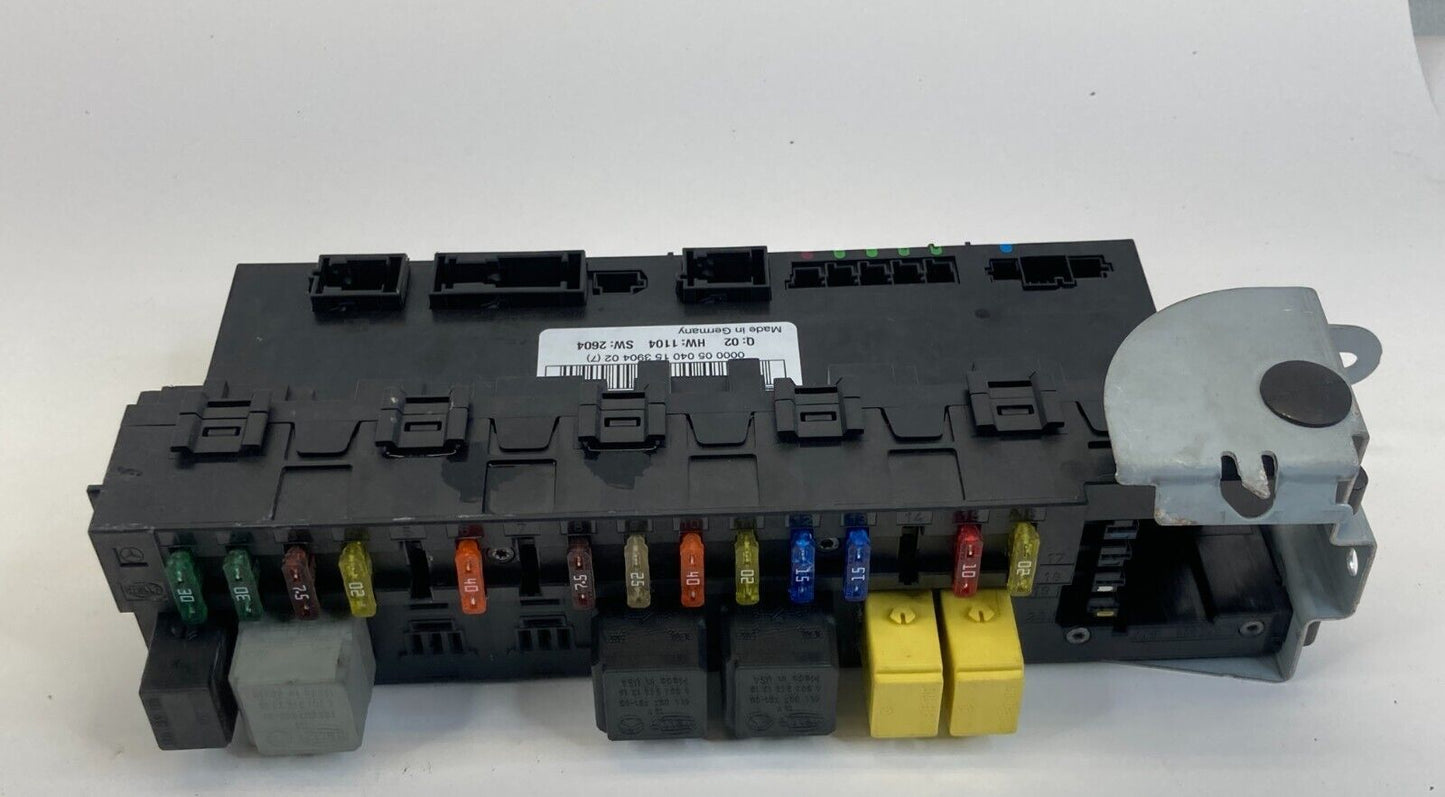 2006-2011 Mercedes-Benz CLS500 Rear SAM Trunk Control Fuse Box Relay A2115455101