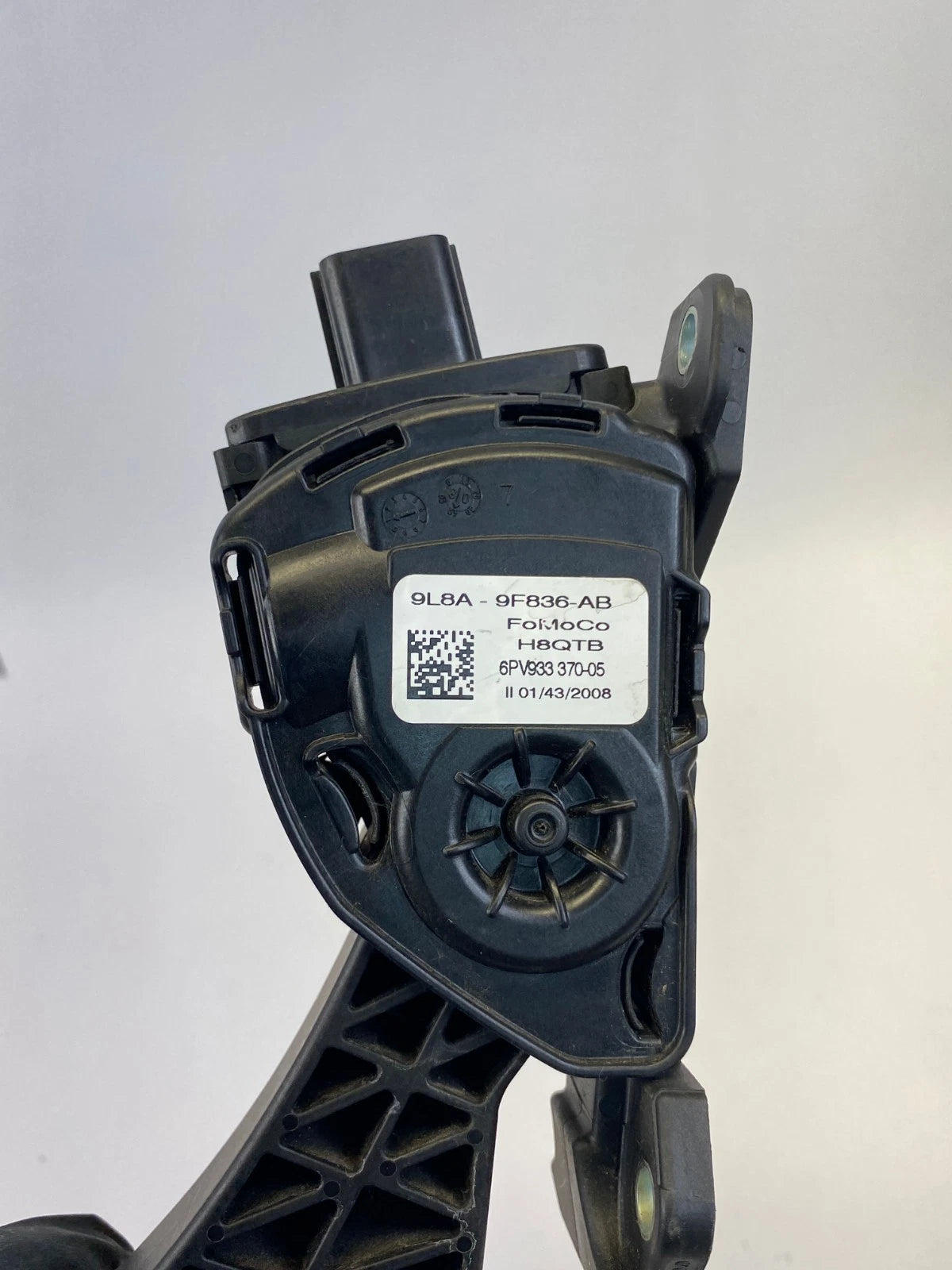 2009-2012 FORD ESCAPE ACCELERATOR PEDAL ASSEMBLY FRONT OEM FACTORY 9L8A-9F836-AB