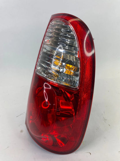 2005 2006 TOYOTA TUNDRA REAR RIGHT SIDE TAIL LIGHT TAILLIGHT ASSEMBLY OEM