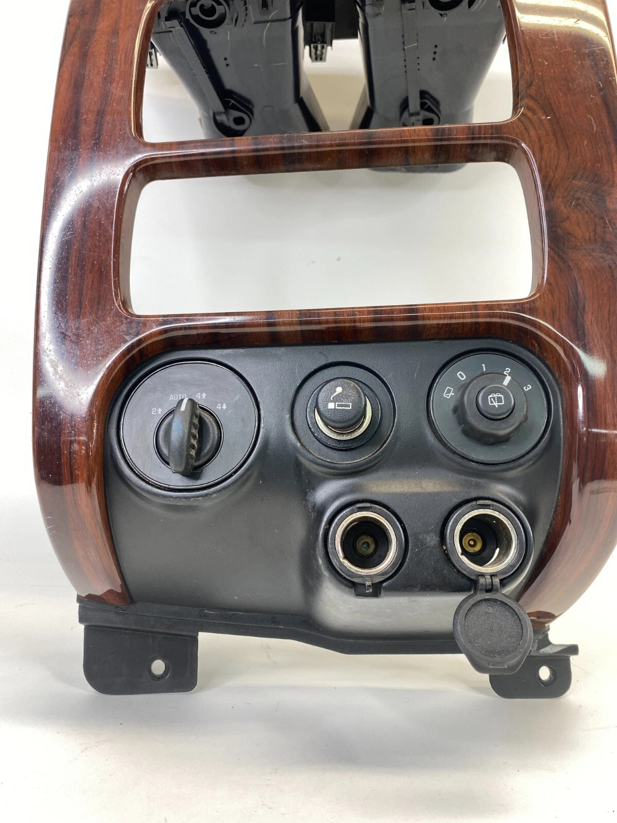 2002-2006 GMC ENVOY XL 02-09 ENVOY DASH RADIO BEZEL TRIM W/ AIR VENT & SWITCHES