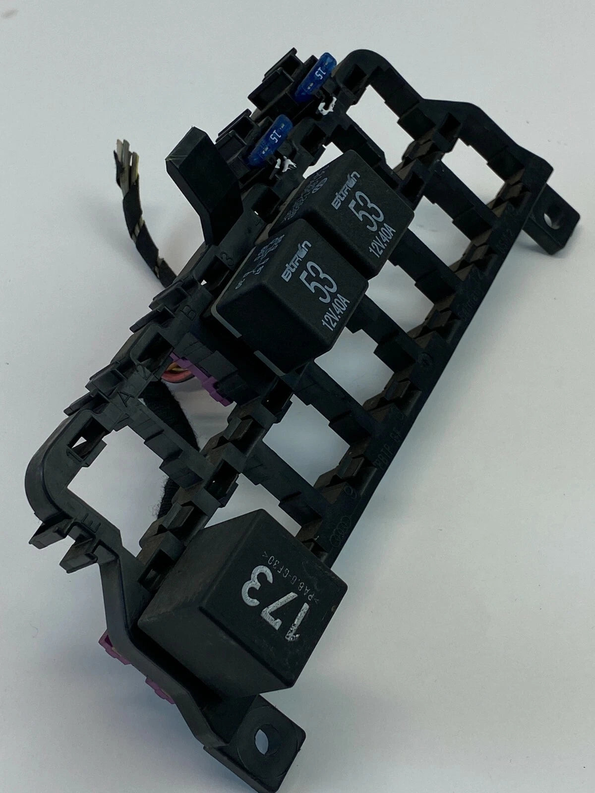 1998-2010 VOLKSWAGEN BEETLE 2.0L RELAY PLATE FUSE BOX MOUNT BRACKET 8D0-937-503