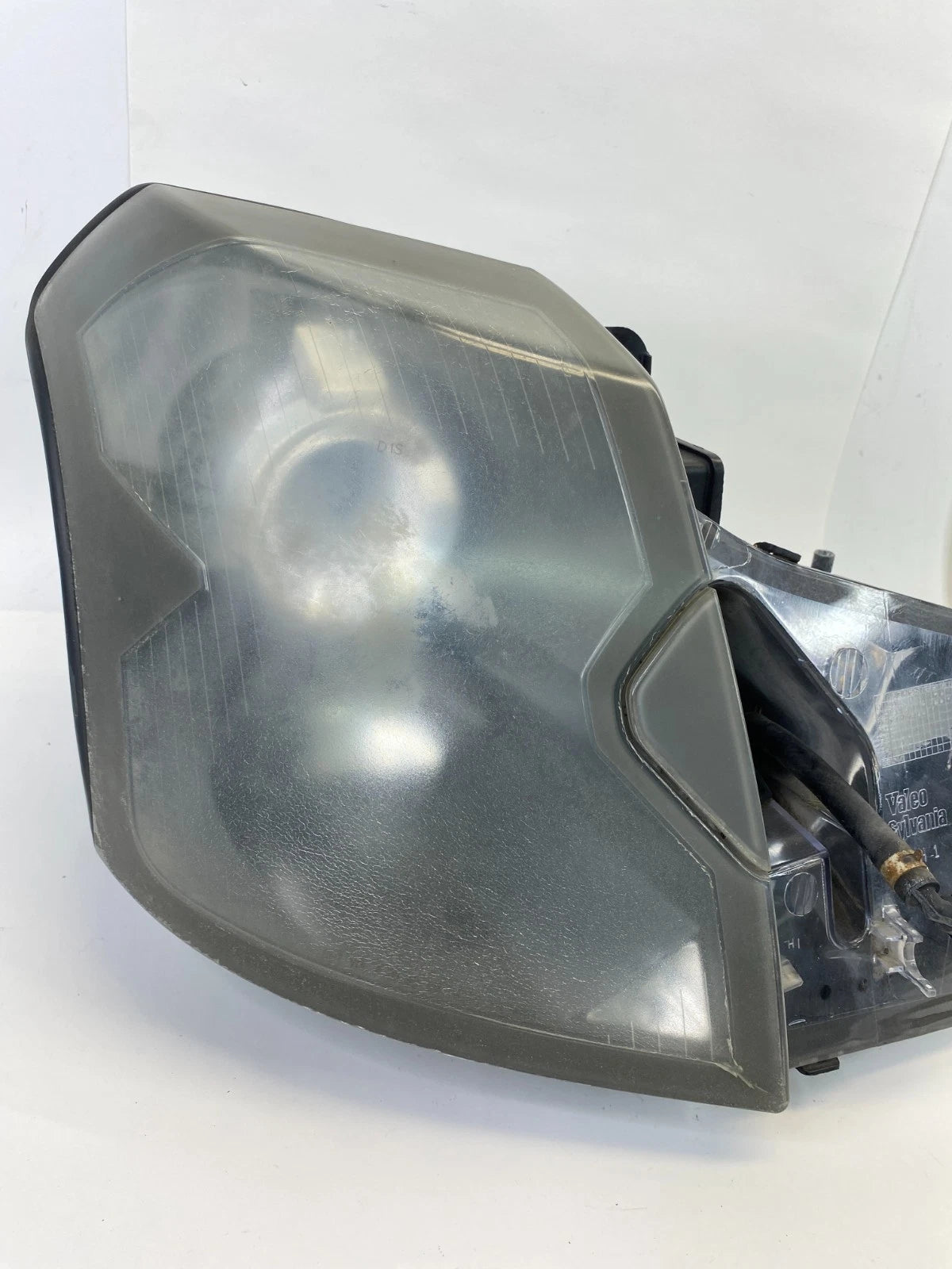 2003-2007 CADILLAC CTS RIGHT SIDE XENON HID BALLAST HEADLIGHT HEADLAMP VALEO OEM