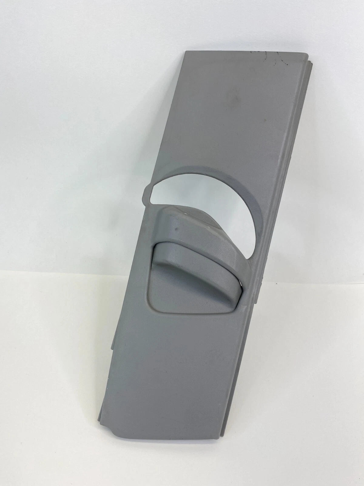 2006 2007 2008 TOYOTA RAV4 FRONT RIGHT B PILLAR ANCHOR PLATE COVER 73023-53010