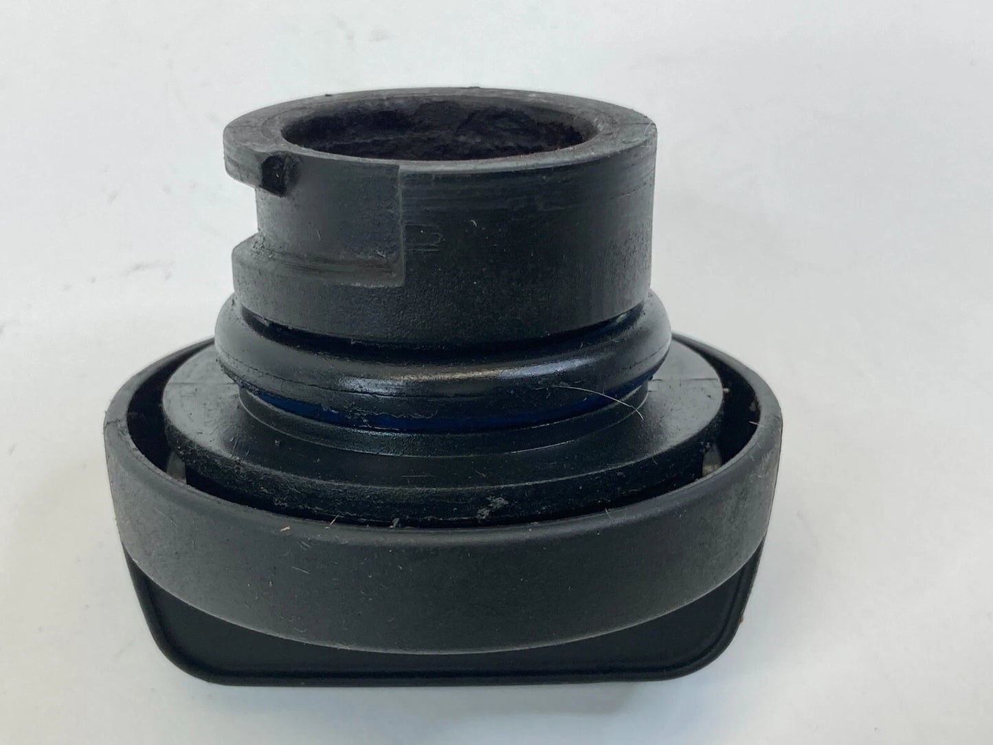 2002-2010 SATURN VUE 2.4L ENGINE OIL FILLER FLUID CAP LID COVER SAE 5W-30 OEM
